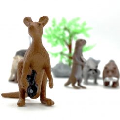 Set de figurine animale salbatice 9 Naptaptap.ro - Magazin online jucarii Montessori, educative, de logica si de lemn. Jucarii sustenabile si ecologice.