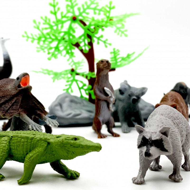Set de figurine animale salbatice 5 Naptaptap.ro - Magazin online jucarii Montessori, educative, de logica si de lemn. Jucarii sustenabile si ecologice.