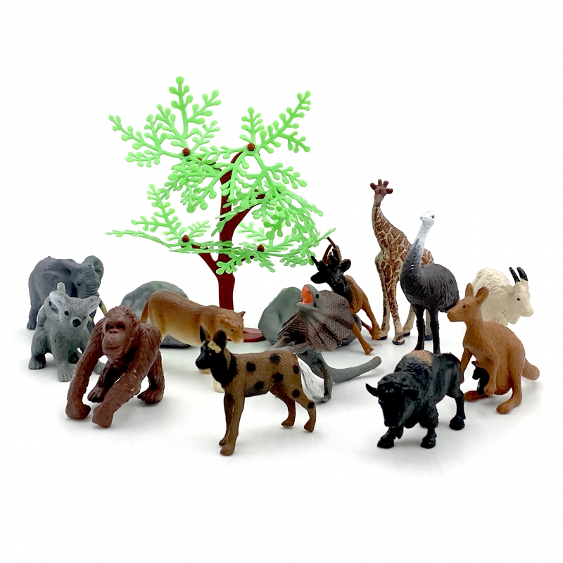 Set de figurine animale salbatice safari 2 4 Naptaptap.ro - Magazin online jucarii Montessori, educative, de logica si de lemn. Jucarii sustenabile si ecologice.